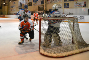 Photos by Brian Lockhart The Shelburne Senior AA Muskies host the Shallow Lake Crushers Saturday (Oct. 31) night at the Centre Dufferin Recreation Complex in Shelburne. The Muskies are in fifth place in the North Division after taking a 6–1 loss to the Crushers in their weekend home game